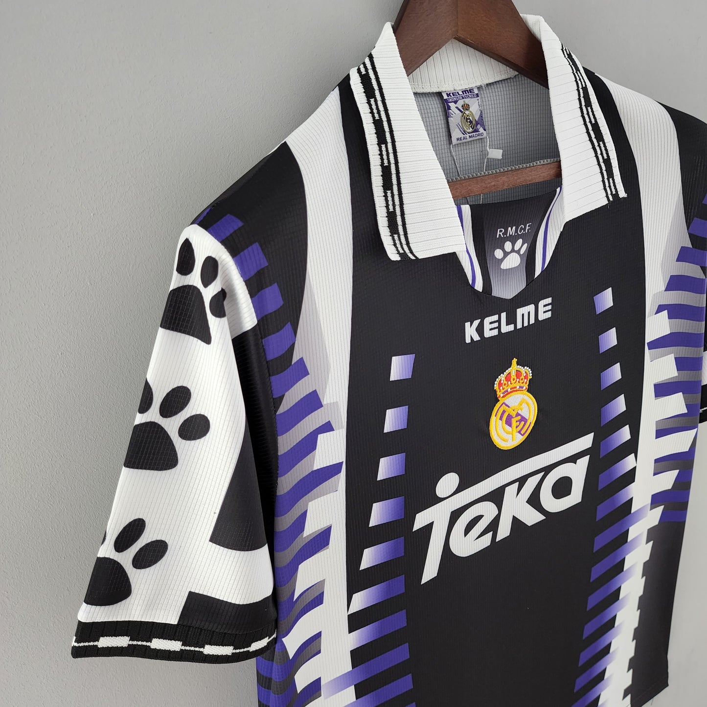 Camisa retrô Real Madrid 97/98