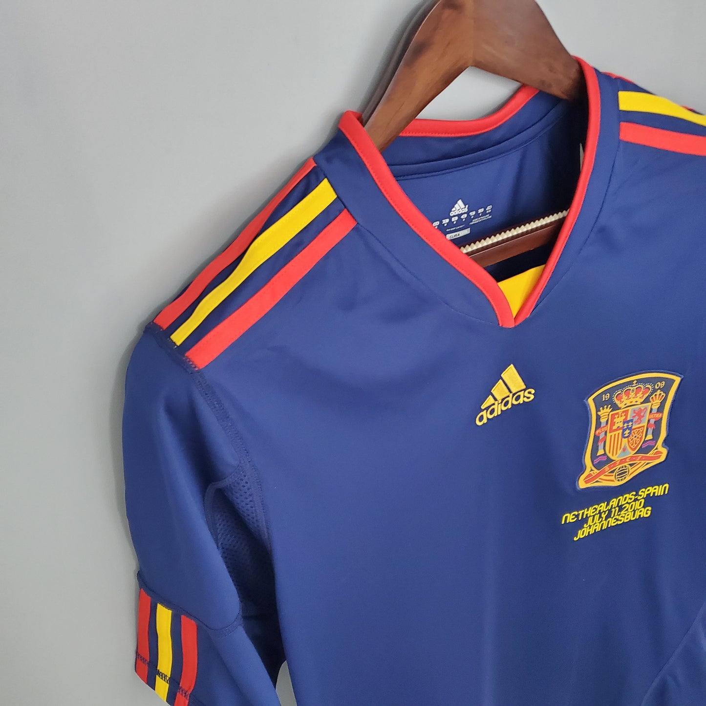 Camisa retrô Espanha 2010