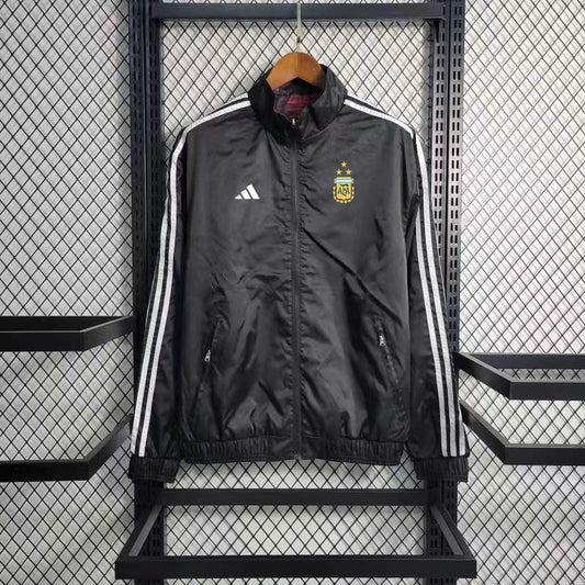 Corta vento preto de dupla face da Argentina