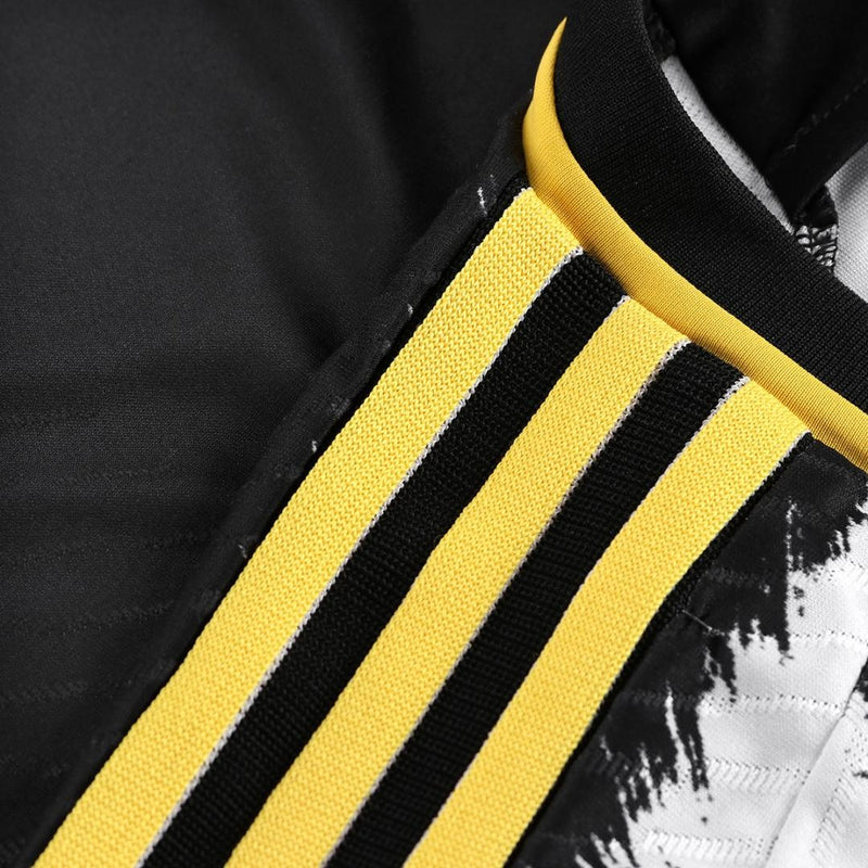 Camisa Juventus FC 23/24