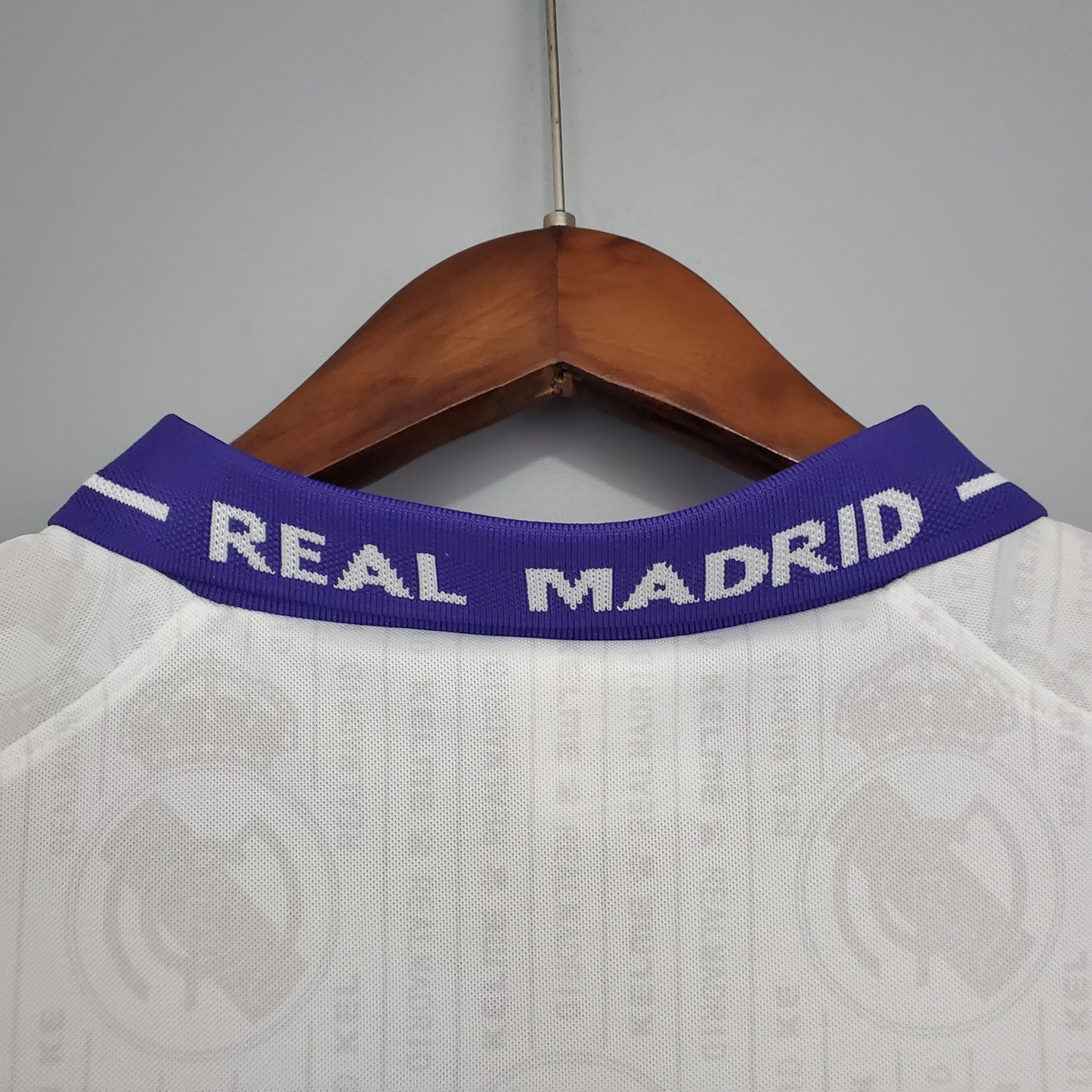 Camisa retrô Real Madrid 96/97