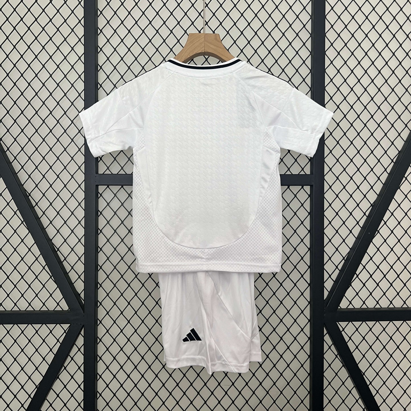 Kit Real Madrid 24/25 – Infantil