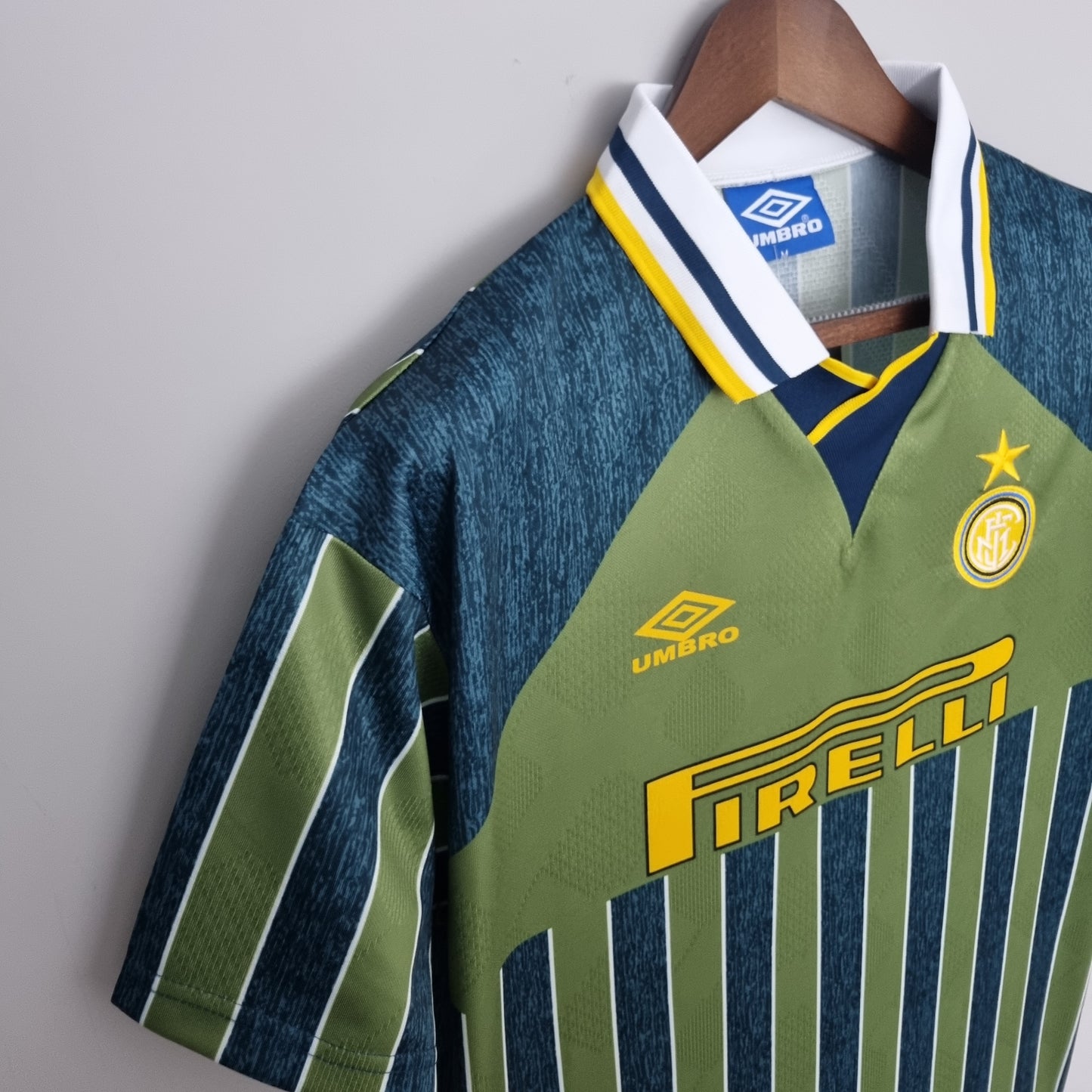 Camisa retrô Inter de Milão 95/96