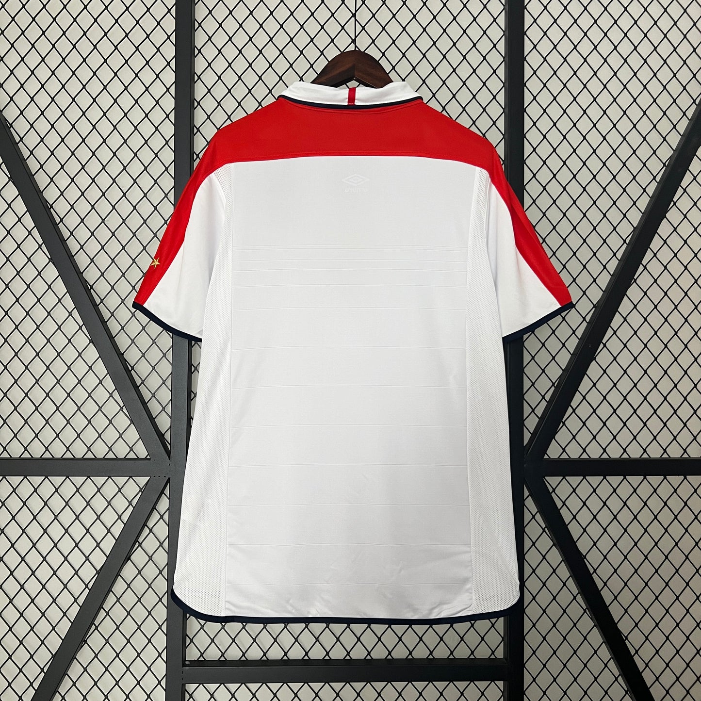 Camisa retrô Inglaterra 2004