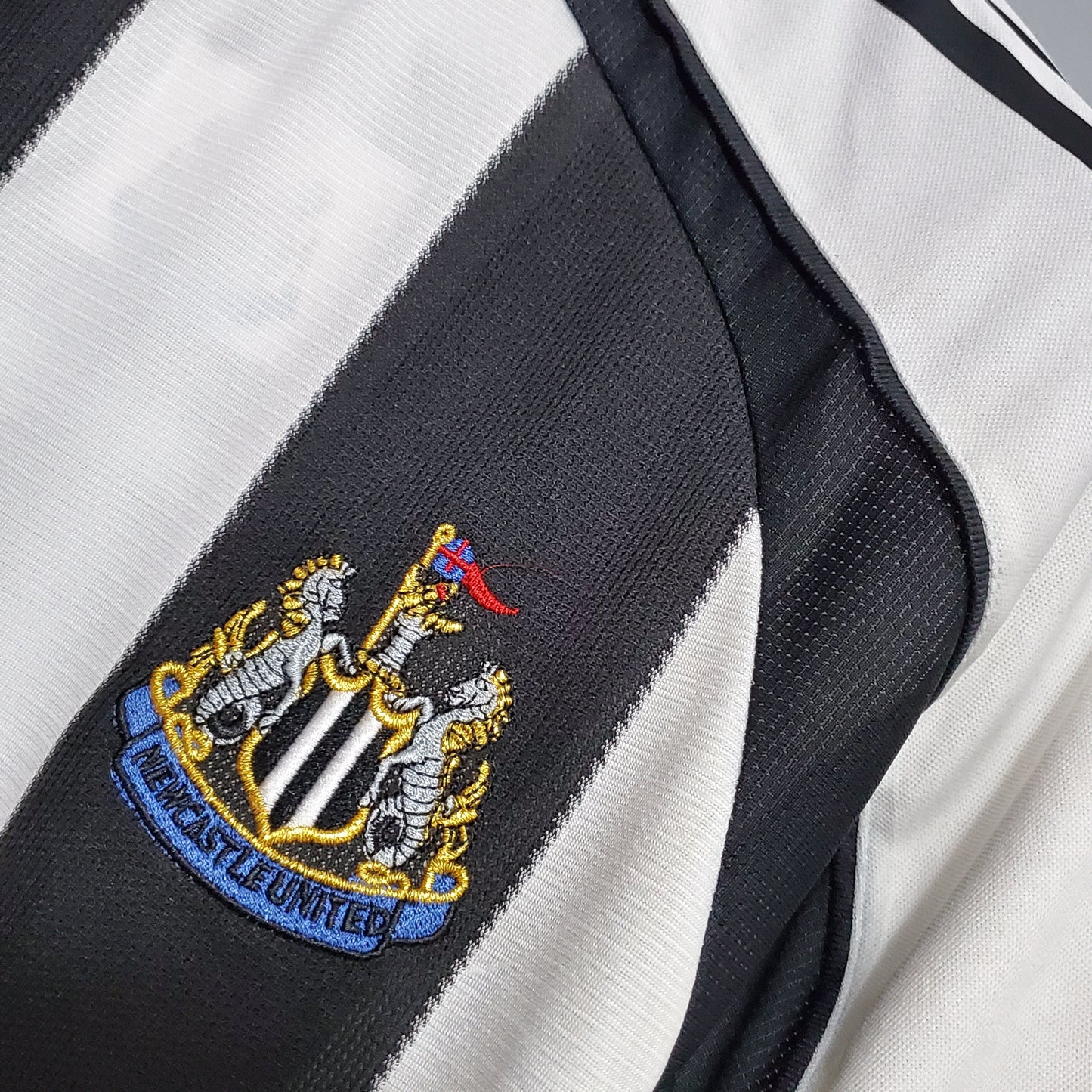 Camisa retrô Newcastle United 05/06