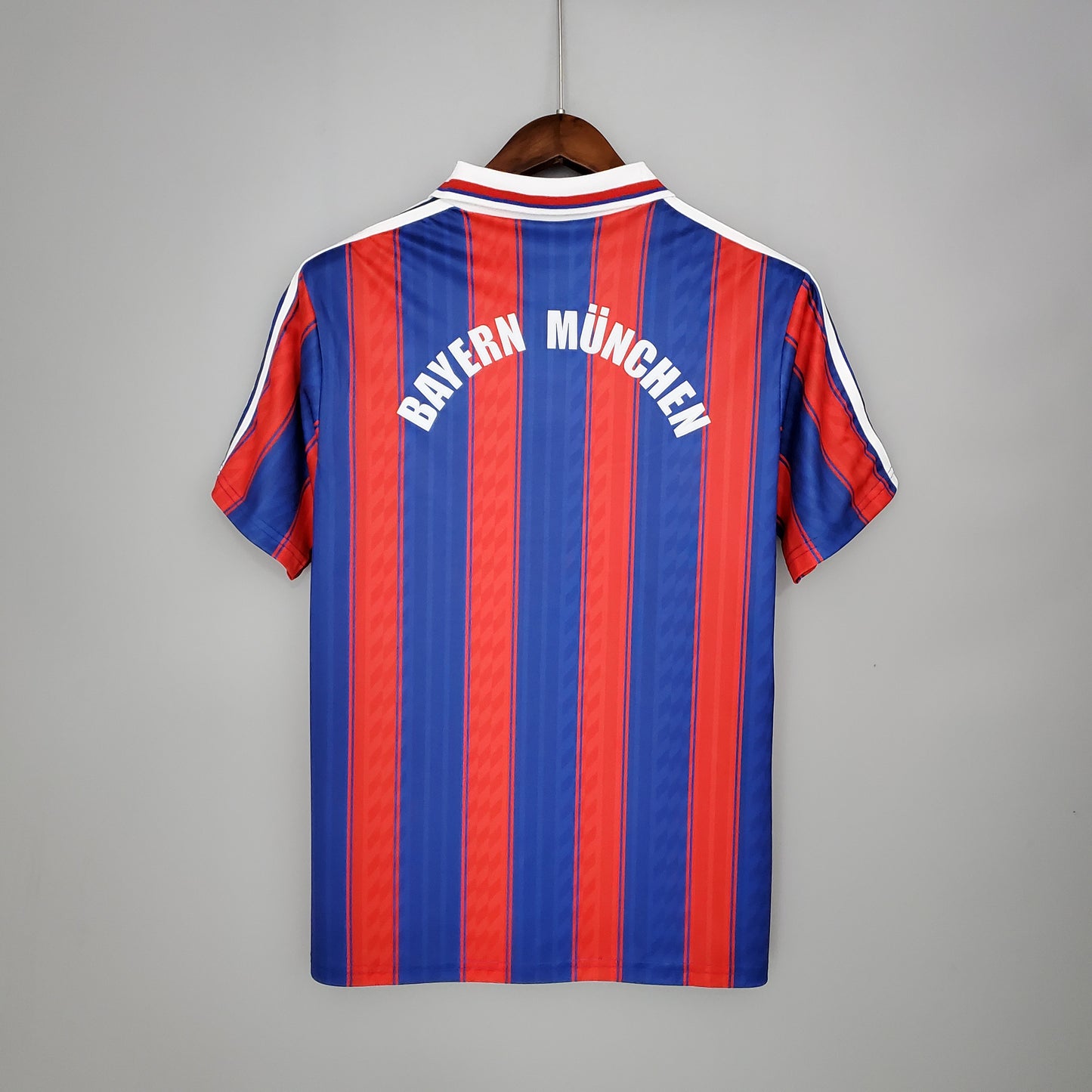 Camisa retrô Bayern 95/97
